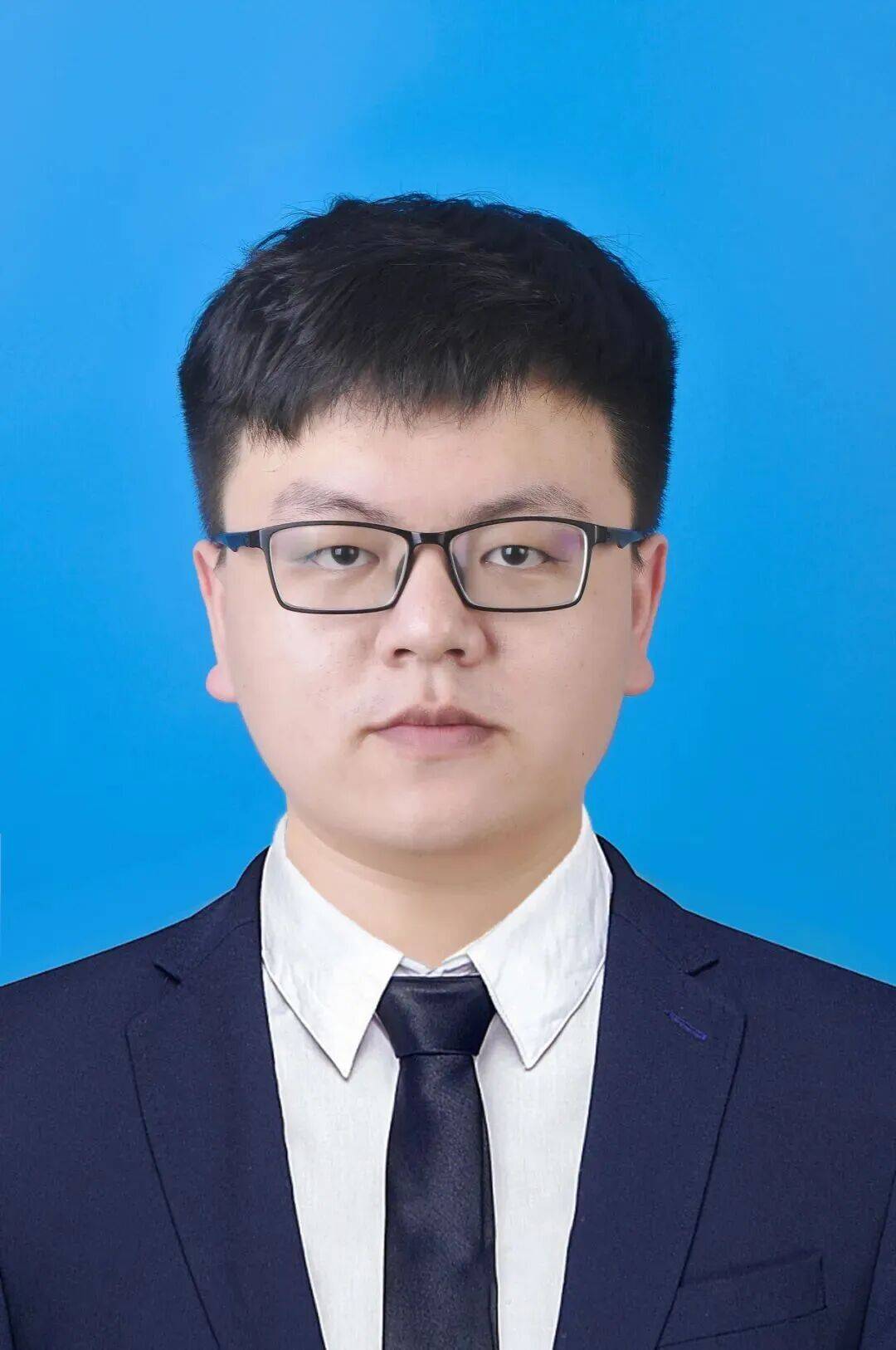 g221aFApn2LNxJfl.jpg