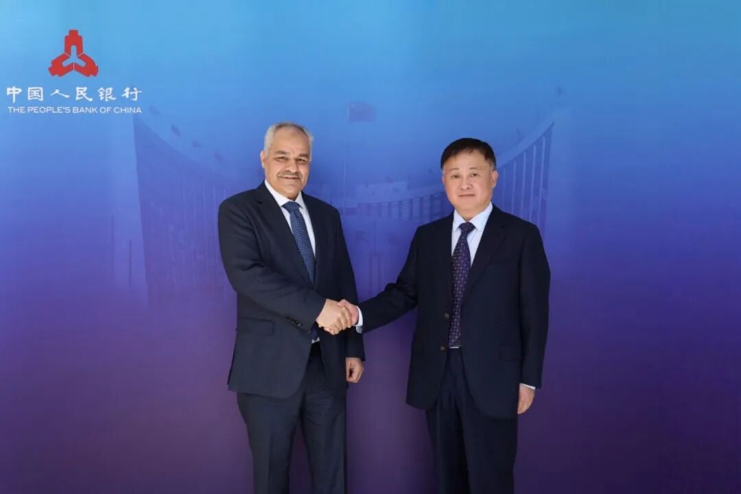 KWrneQRUi8NubfOs.jpg