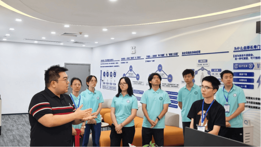 pVrV06474SuO0d77.jpg