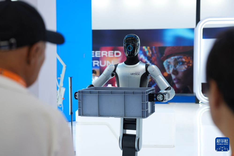 Kuxuu5XOu7xn1oqW.jpg